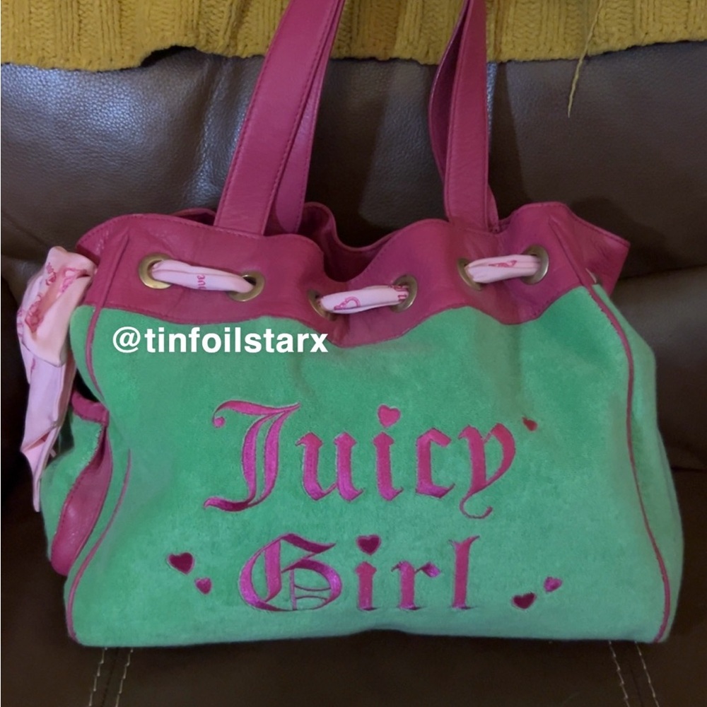 *SOLD* Vintage Juicy Couture daydreamer bag